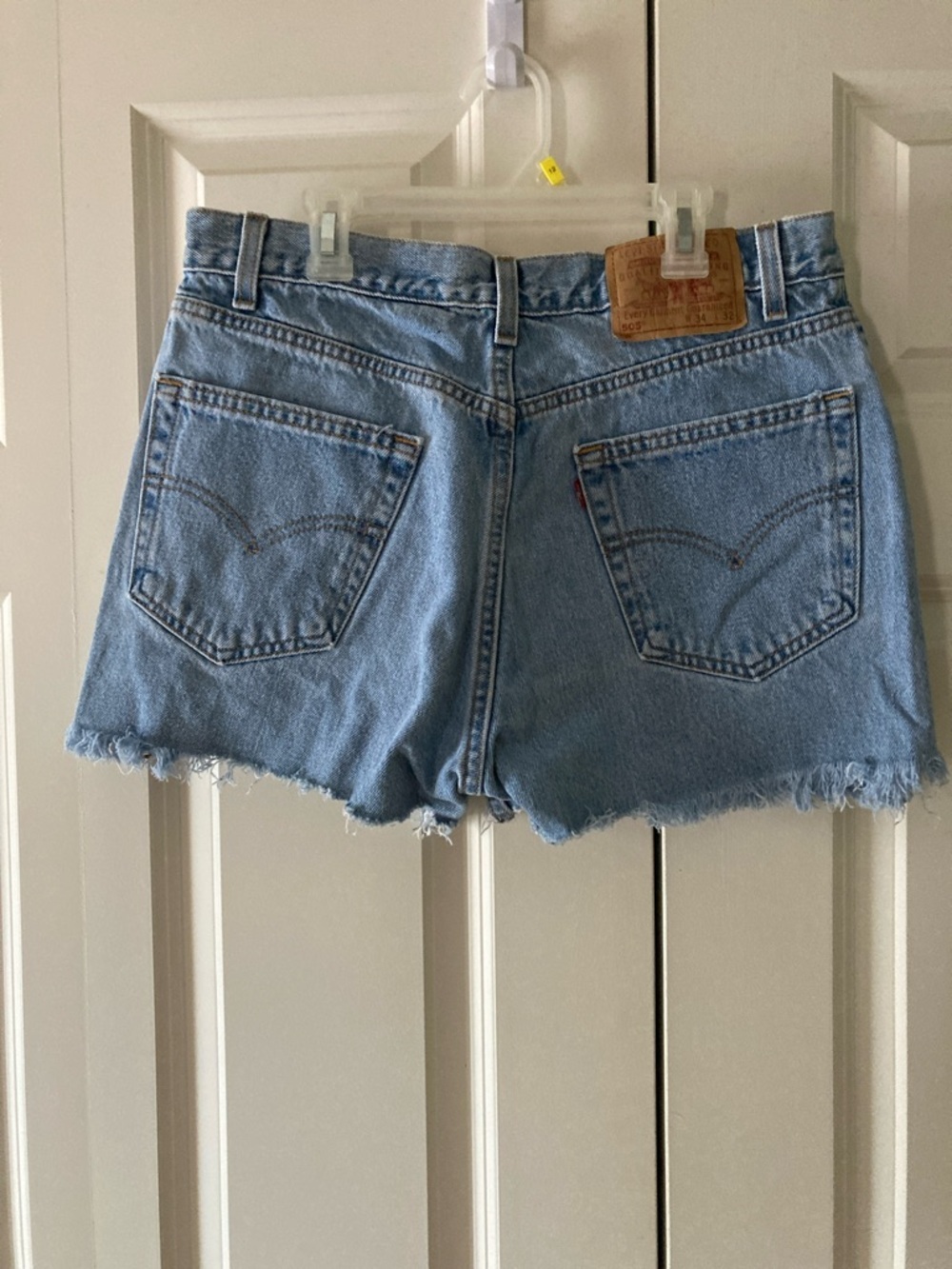 Levi’s cut offs 34w vintage 505 denim made in the USA 100% cotton daisy duke Y2K - Picture 2 of 9